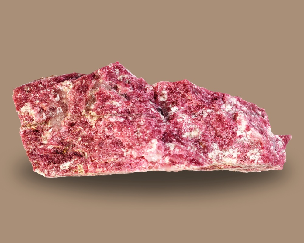 Properties & benefits of Thulite